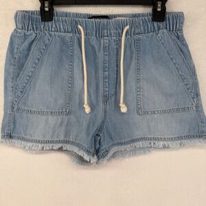 BCBGeneration Mid Rise Pull On Denim Shorts Womens S Light Blue Frayed Raw Hem
